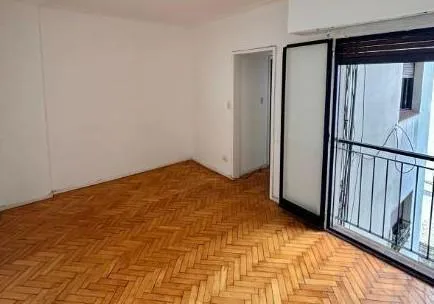 Av Belgrano al 2700