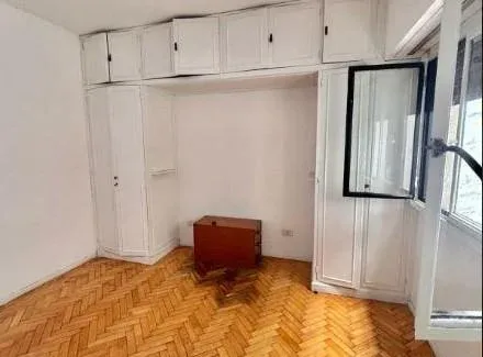 Av Belgrano al 2700