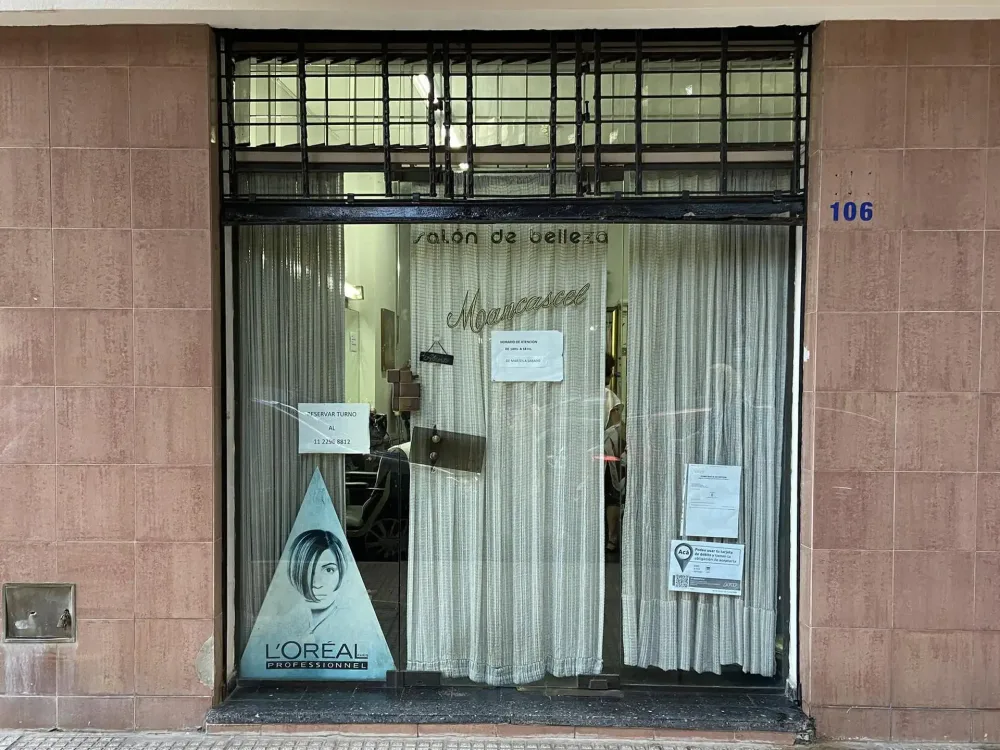 Local en Aranguren al 100
