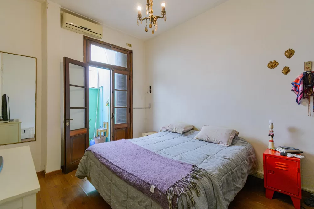 Tres Arroyos 559 Departamento A