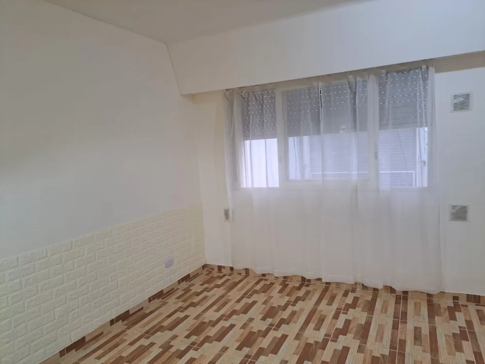 Tucuman 1630 Piso 2 Departamento F