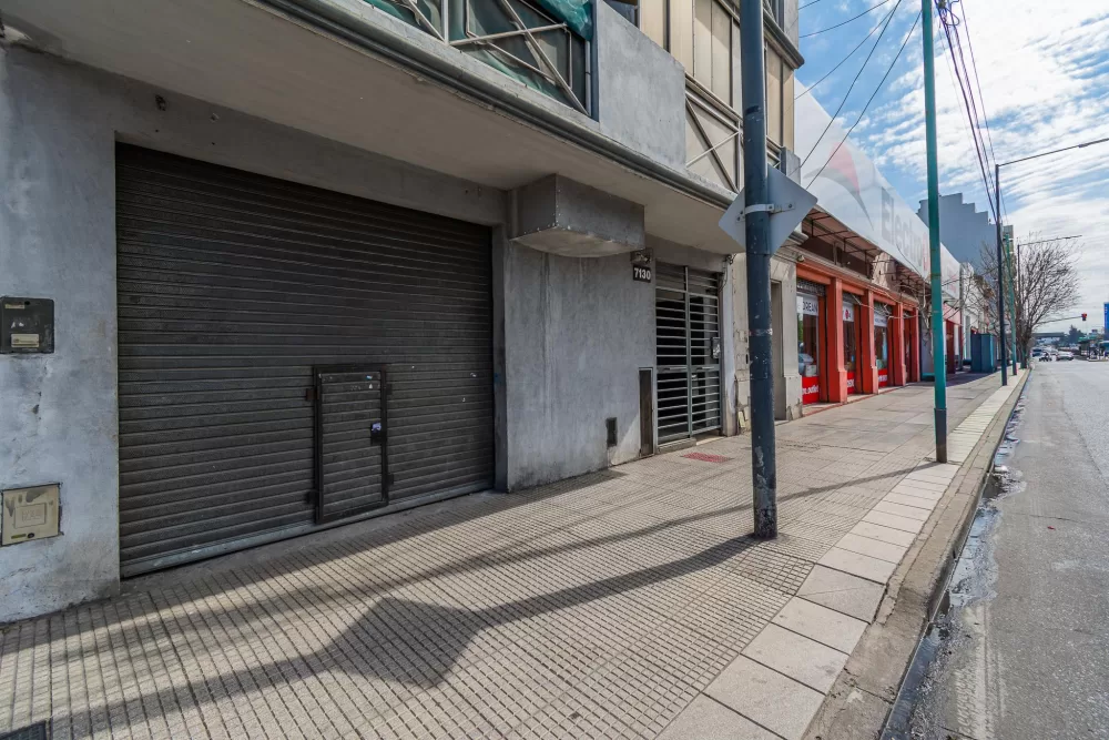 Av. San Martin 7130 Piso 1 Departamento C