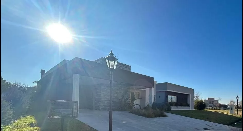 CASA A LA VENTA STA RITA