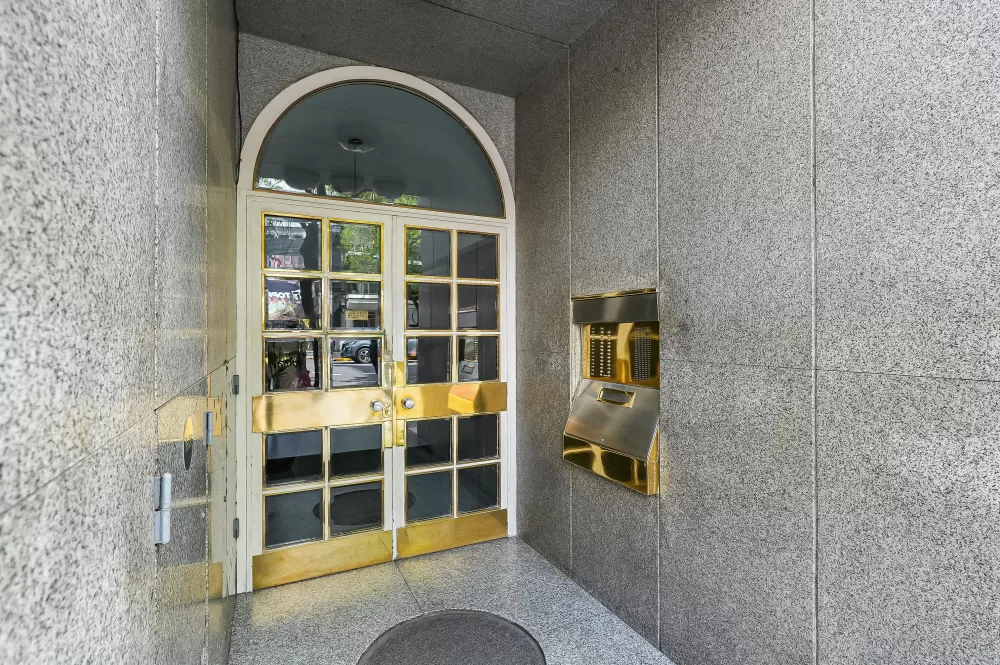 Av Rivadavia 2233 Piso 2 Departamento A