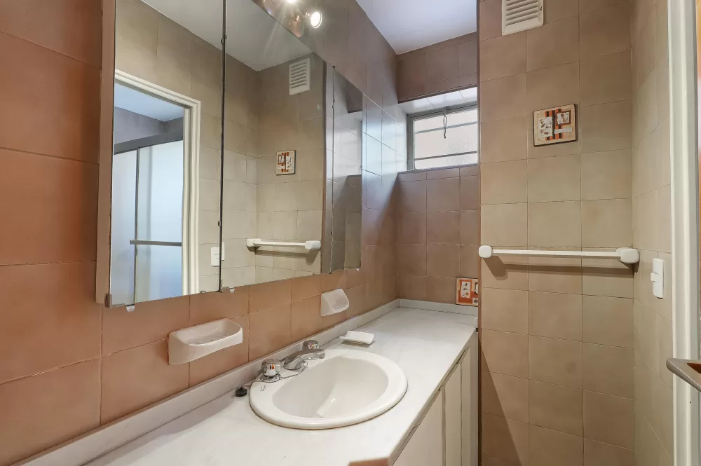 Av Rivadavia 2233 Piso 2 Departamento A
