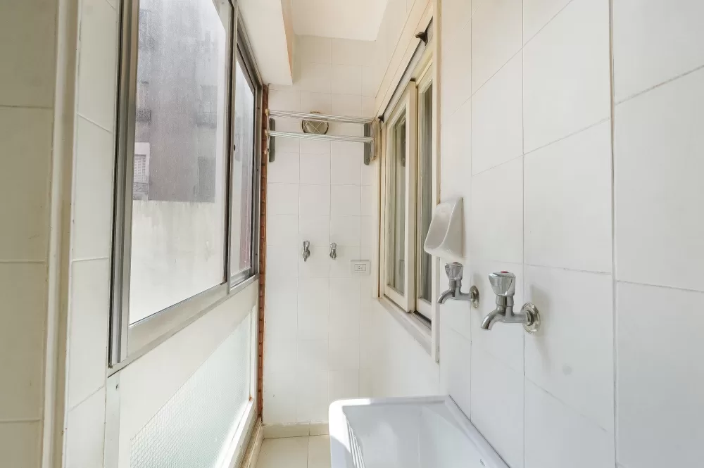 Av Rivadavia 2233 Piso 2 Departamento A