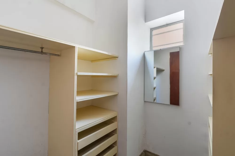Av Rivadavia 2233 Piso 2 Departamento A